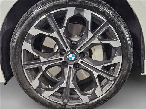 Certified 2025 BMW 330i Sedan w/ Convenience Package image 24