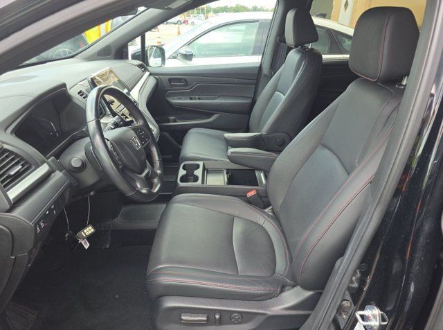 Used 2024 Honda Odyssey Sport image 3