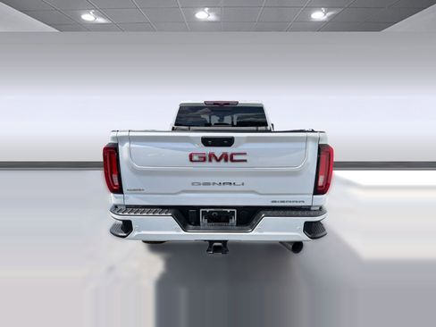 Used 2023 GMC Sierra 2500 Denali w/ Denali Ultimate Package AWD/4WD image 9