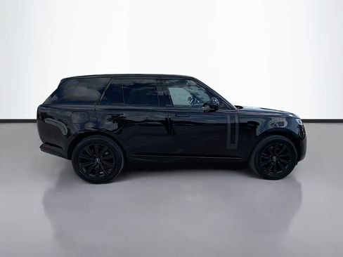 Used 2025 Land Rover Range Rover SE image 6