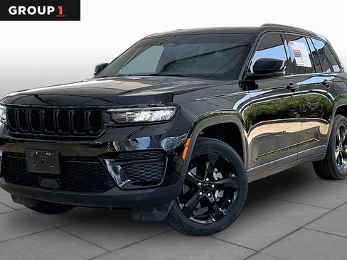 Used 2023 Jeep Grand Cherokee Altitude AWD/4WD image 1