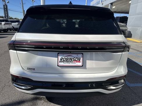 New 2026 Lincoln Nautilus Black Label image 4