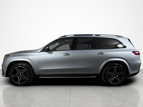 Used 2026 Mercedes-Benz GLS 450 4MATIC image 2