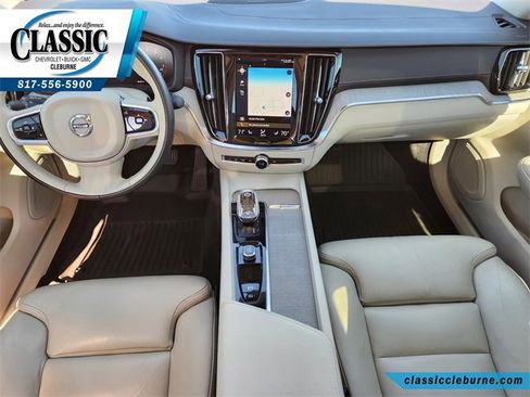 Used 2022 Volvo S60 B5 Inscription w/ Climate Package image 2