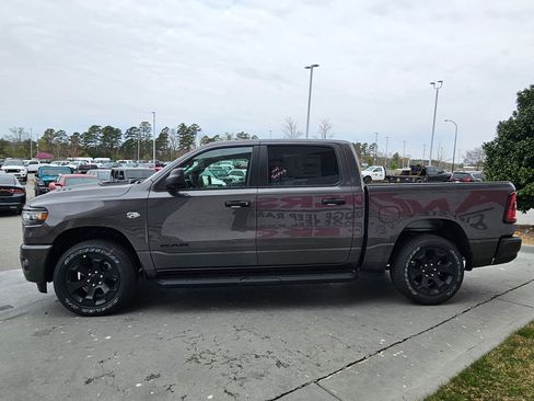 New 2026 RAM 1500 Express AWD/4WD image 4