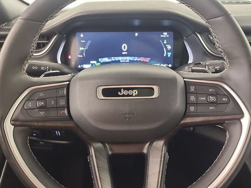 Used 2024 Jeep Grand Cherokee Limited 4xe AWD/4WD image 12