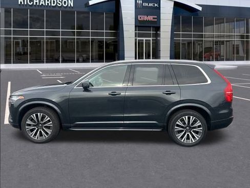 Used 2021 Volvo XC90 T6 Momentum w/ Advanced Package image 2