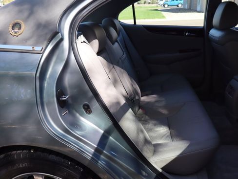 Used 2004 Lexus ES 330 image 21