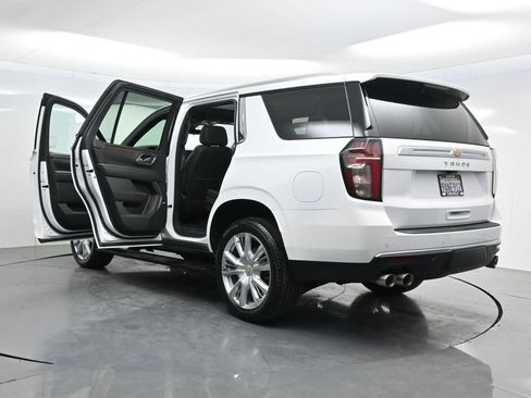 Used 2022 Chevrolet Tahoe High Country w/ Premium Package 2 AWD/4WD image 54