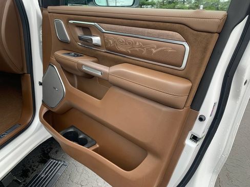 Used 2024 RAM 1500 Limited AWD/4WD image 11