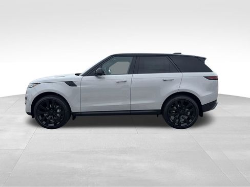 New 2026 Land Rover Range Rover Sport SE AWD/4WD image 2