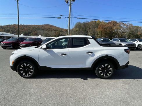 New 2026 Hyundai Santa Cruz SE image 2