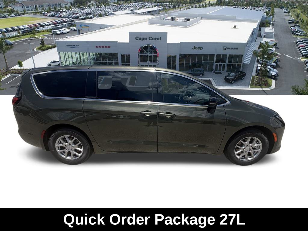 New 2027 Chrysler Pacifica Select w/ Family Tech Group FWD image 3