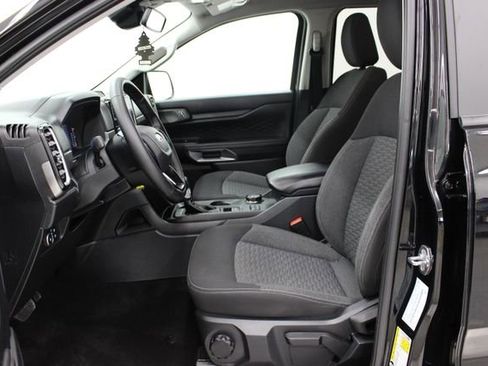 Used 2025 Ford Ranger XLT AWD/4WD image 9