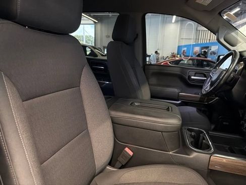Used 2019 Chevrolet Silverado 1500 RST AWD/4WD image 27