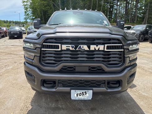 New 2026 RAM 2500 Big Horn AWD/4WD image 8