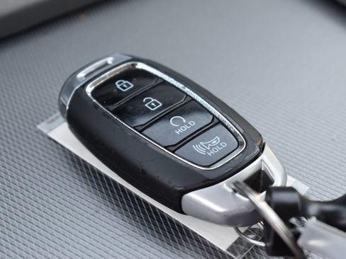 Used 2022 Hyundai Palisade SEL FWD image 13