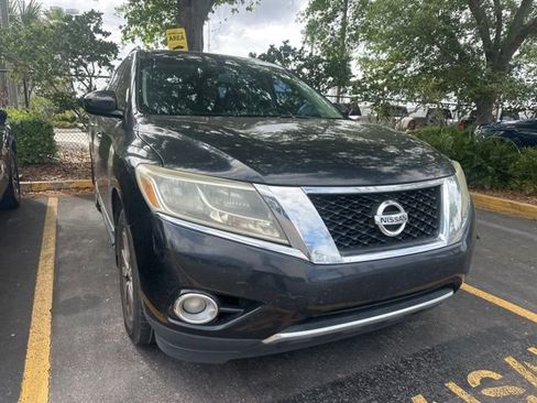 Used 2014 Nissan Pathfinder SL w/ SL Premium Package image 9