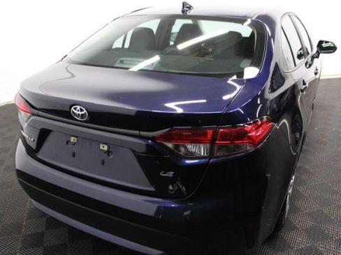 Used 2022 Toyota Corolla LE image 7