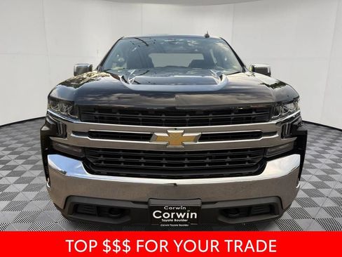 Used 2022 Chevrolet Silverado 1500 LT AWD/4WD image 2