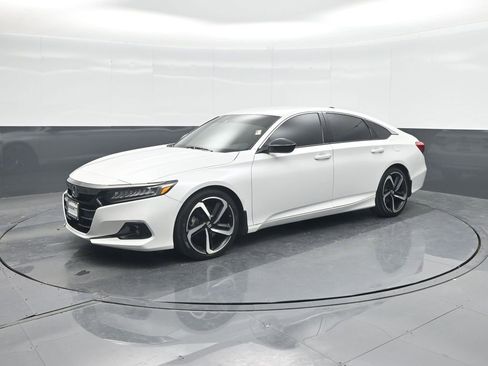 Used 2021 Honda Accord Sport image 1