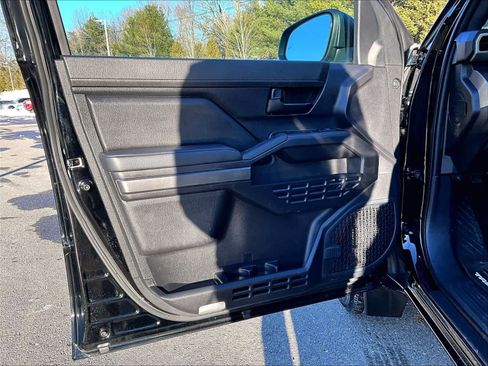 Used 2024 Toyota Tacoma SR5 image 9