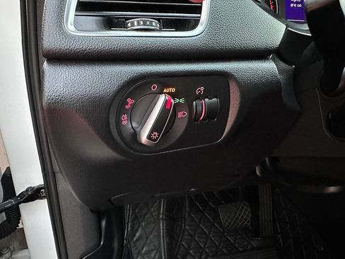 Used 2016 Audi Q3 2.0T Premium Plus image 28