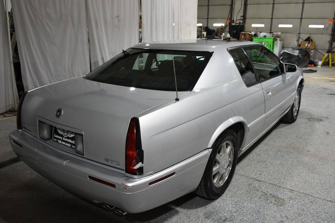 Used 2001 Cadillac Eldorado Touring FWD image 5