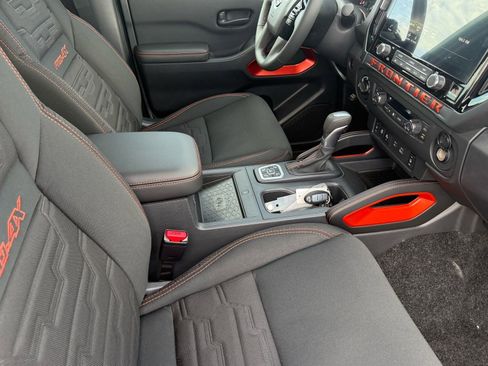 New 2026 Nissan Frontier PRO-4X w/ Pro-4x Convenience Package image 12