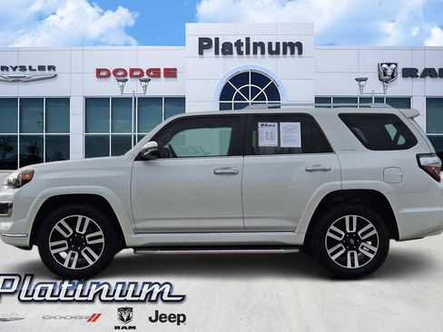 Used 2018 Toyota 4Runner Limited image 3