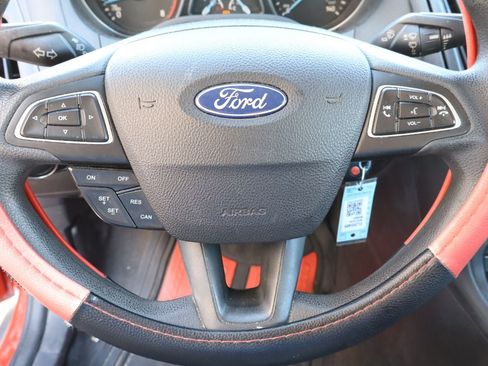 Used 2015 Ford Focus SE FWD image 10