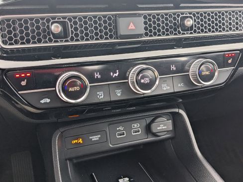 Used 2023 Honda Civic Touring image 25