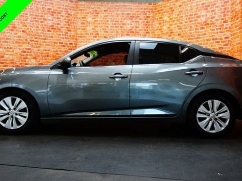 Certified 2020 Nissan Sentra S FWD image 4