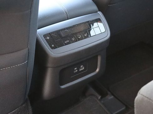 Used 2024 Nissan Pathfinder SV FWD image 20