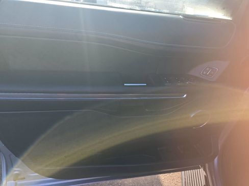 Used 2024 Ford Expedition XLT image 9