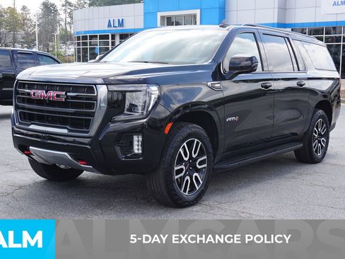 Used 2024 GMC Yukon XL AT4 w/ Technology Package AWD/4WD image 5