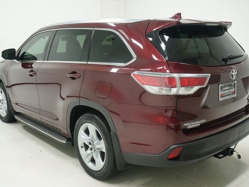Used 2016 Toyota Highlander Limited FWD image 4