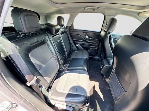 Used 2022 Lincoln Corsair AWD w/ Premium Package image 28