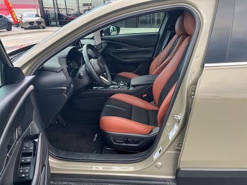 Certified 2025 MAZDA CX-30 Carbon image 20