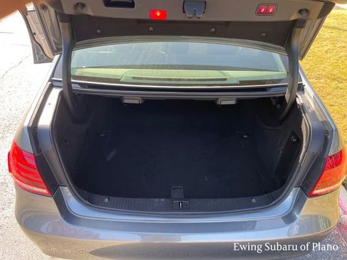 Used 2016 Mercedes-Benz E 350 Sedan image 24