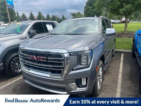 Used 2021 GMC Yukon XL SLT w/ SLT Premium Package AWD/4WD image 3