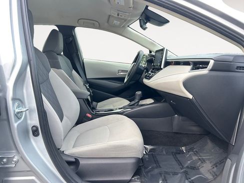 Used 2021 Toyota Corolla LE image 10
