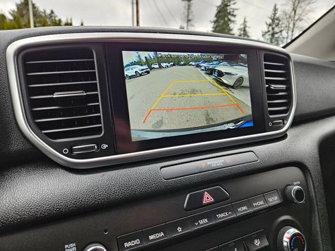 Used 2022 Kia Sportage LX image 26