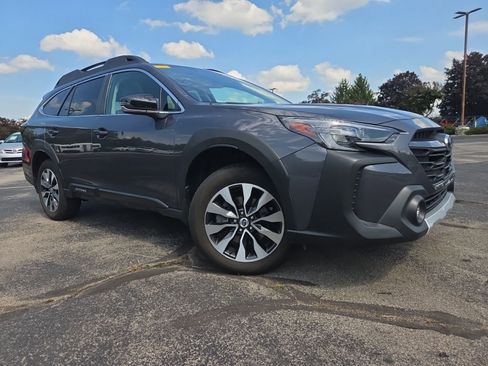 Used 2024 Subaru Outback Limited AWD/4WD image 4