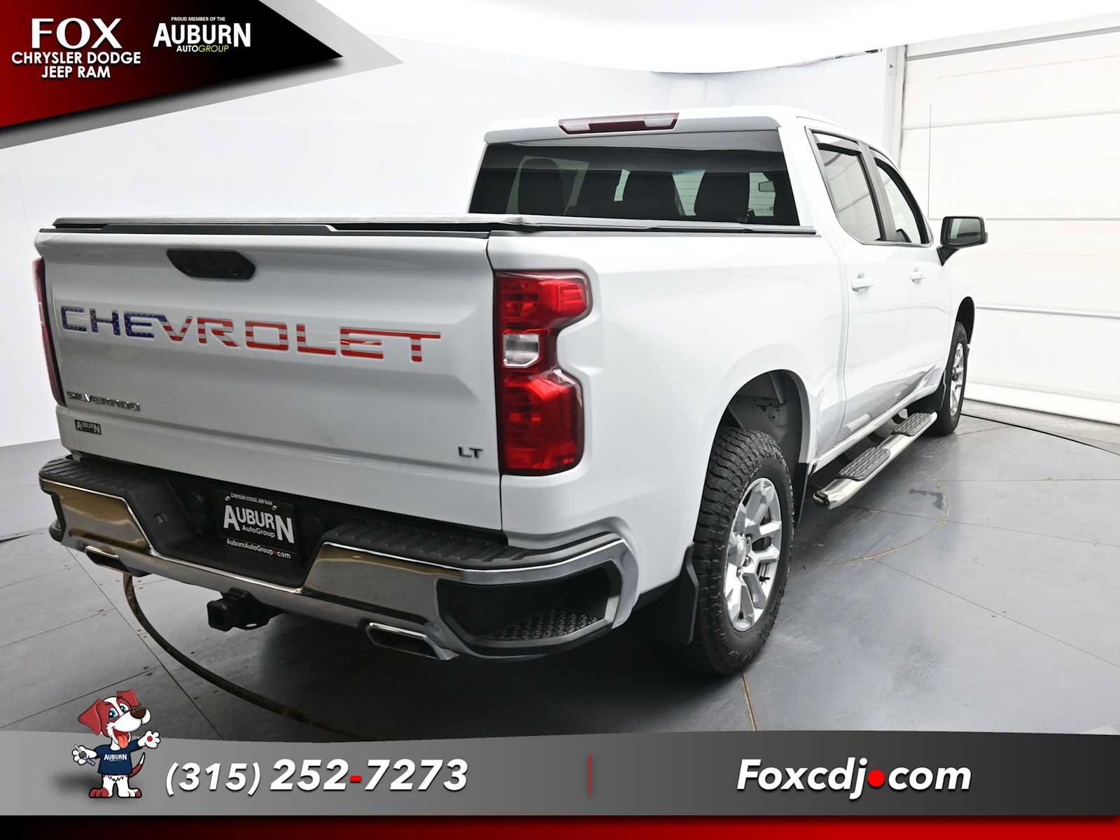 Used 2023 Chevrolet Silverado 1500 LT w/ Z71 Off-Road Package AWD/4WD image 17