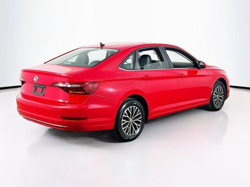 Used 2021 Volkswagen Jetta SE w/ SE Cold Weather Package FWD image 9