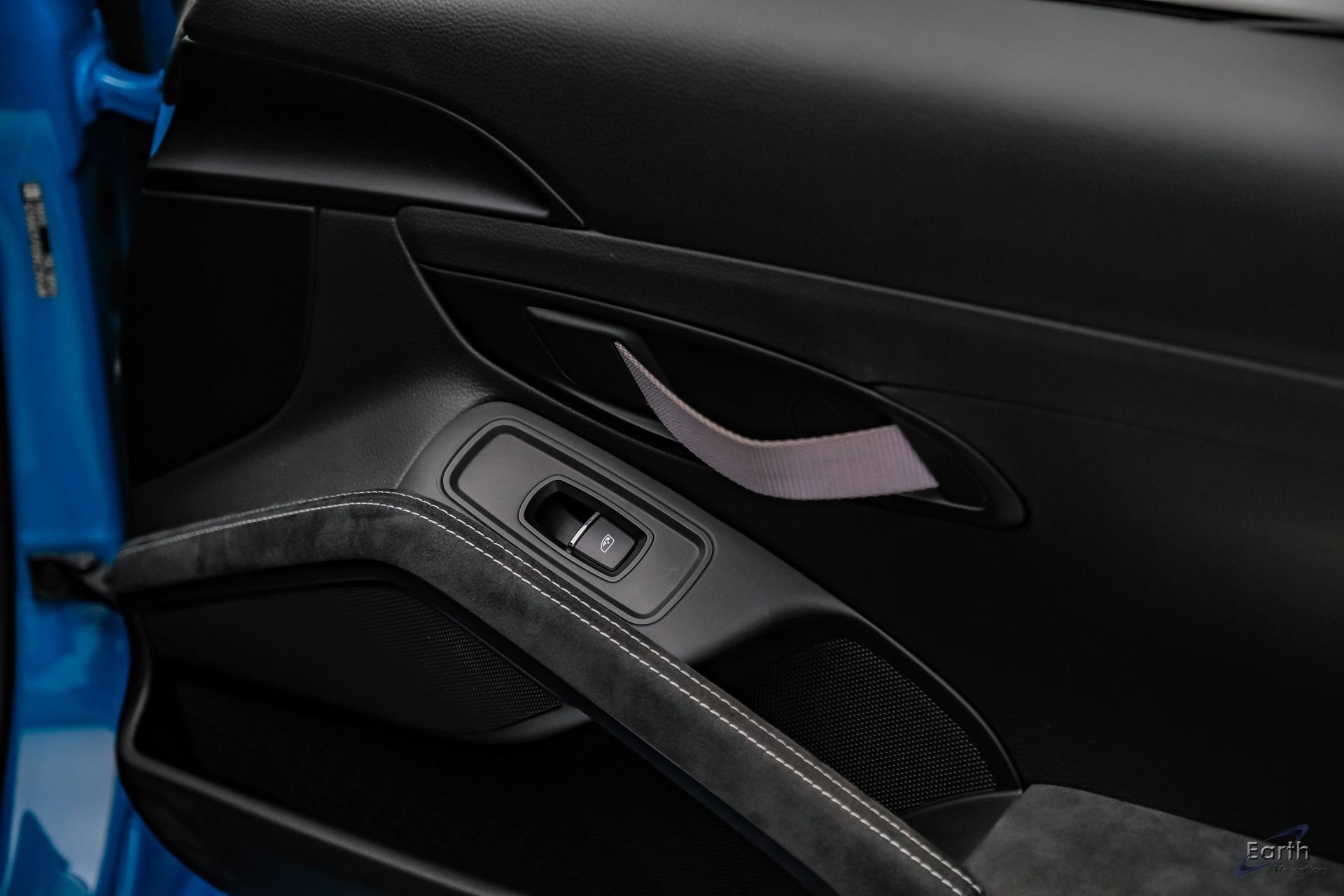 Used 2020 Porsche 718 Cayman GT4 RWD image 93