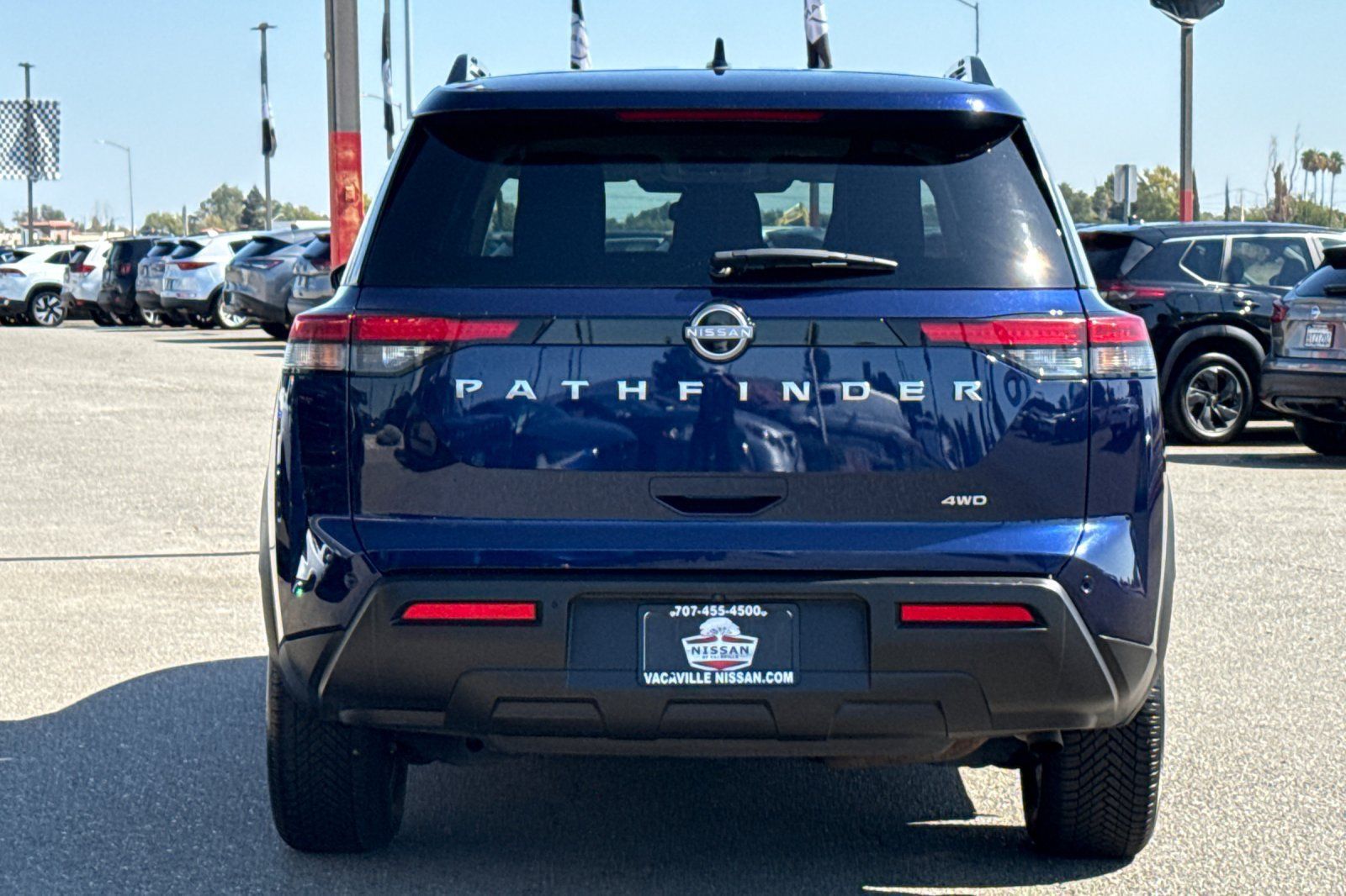 Certified 2025 Nissan Pathfinder SV AWD/4WD image 7