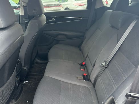 Used 2020 Kia Sorento S AWD/4WD image 12