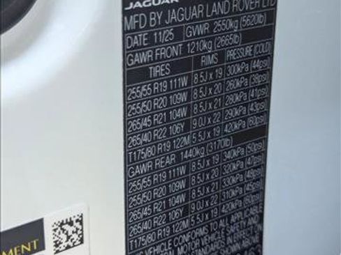 New 2026 Land Rover Range Rover Velar S image 16